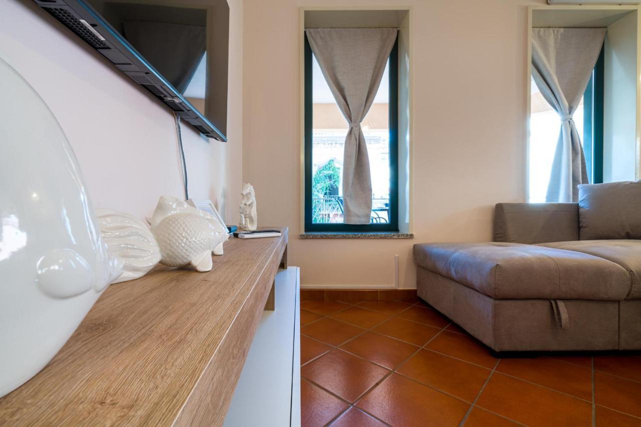 Loft Angolo Sul Mare Letojanni Exterior photo