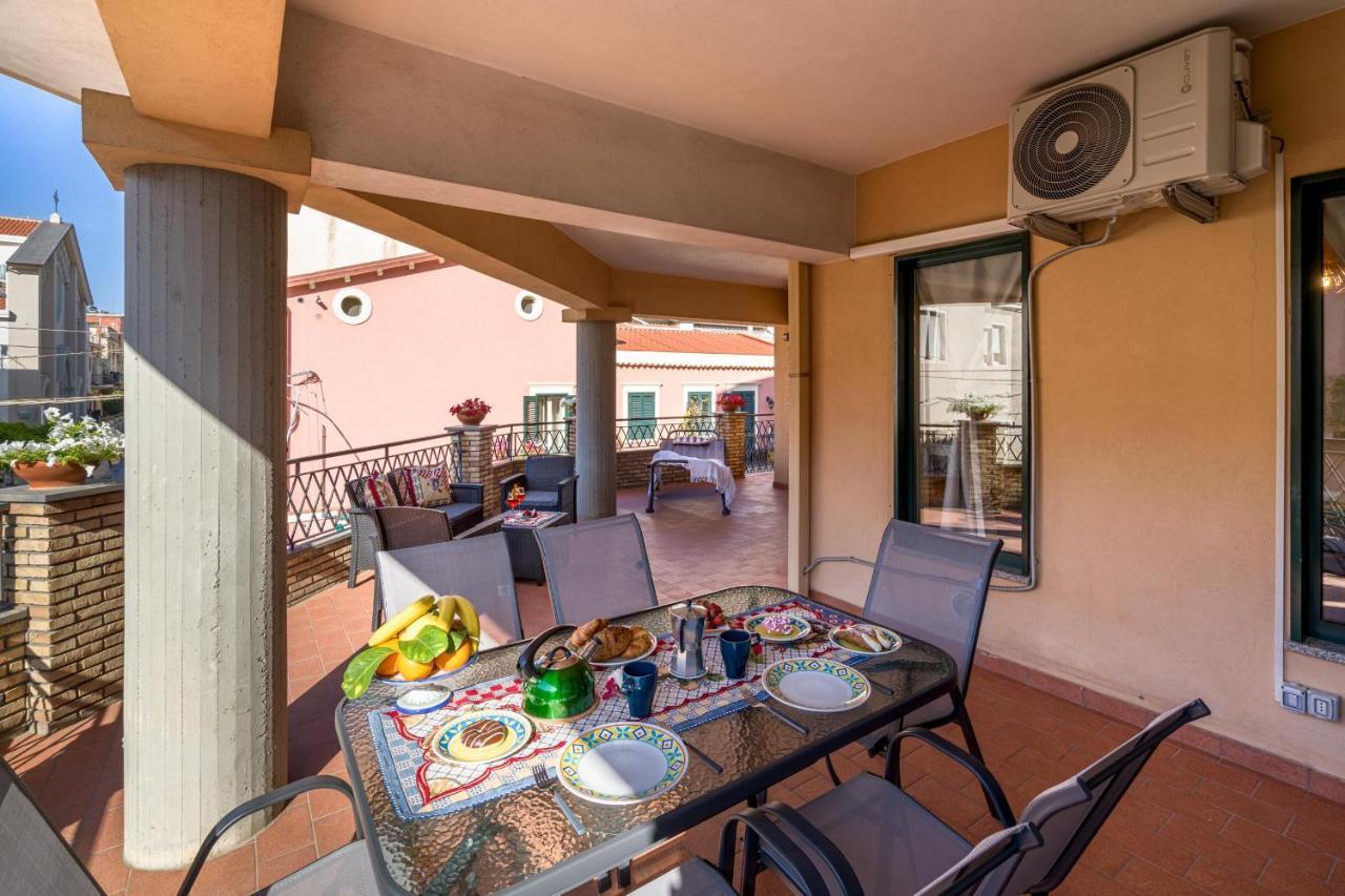 Loft Angolo Sul Mare Letojanni Exterior photo