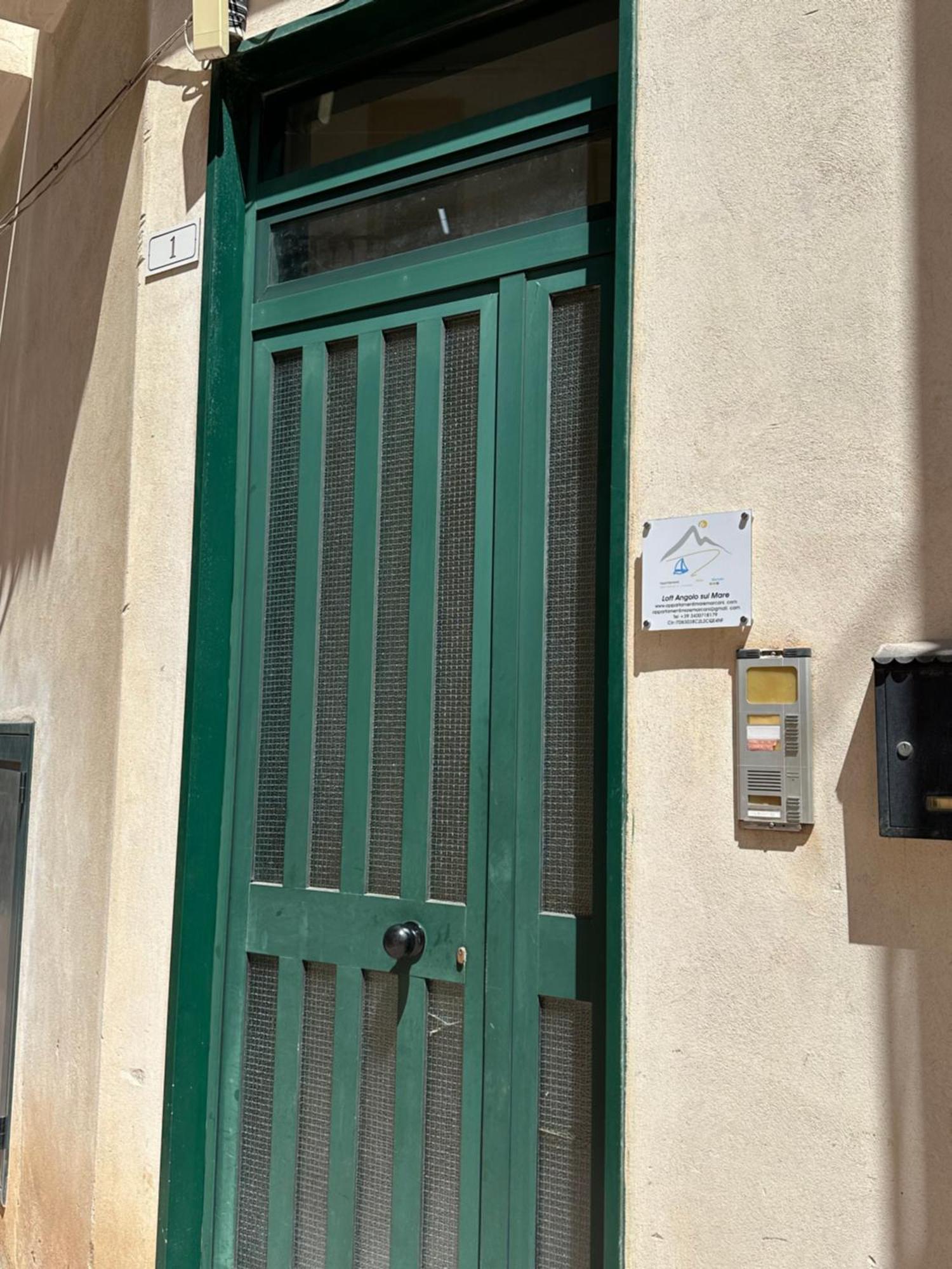 Loft Angolo Sul Mare Letojanni Exterior photo